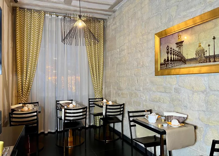 Pratic Hotel