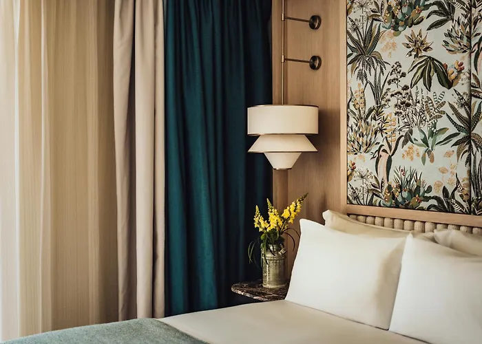  Phoenicia Malta - The Leading s Of The World