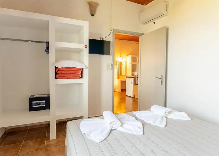 Strandhotel: Metaxatos Apartments