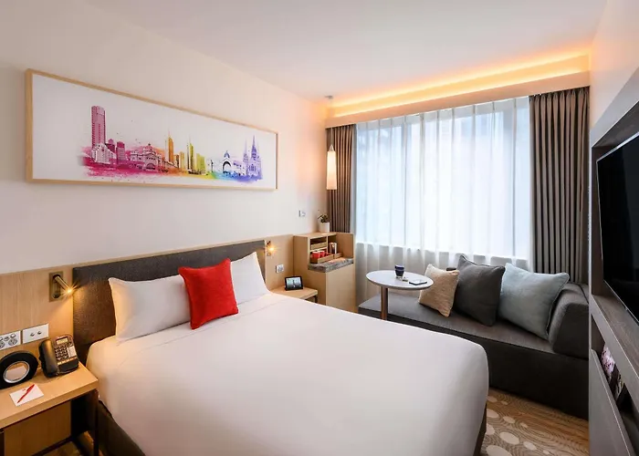 Central hotel: Ibis Melbourne Central