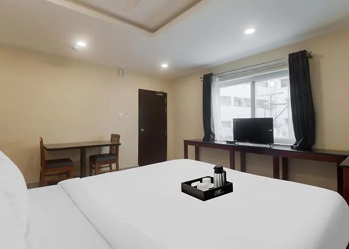 Pet Friendly hotel: Townhouse Dj Grand