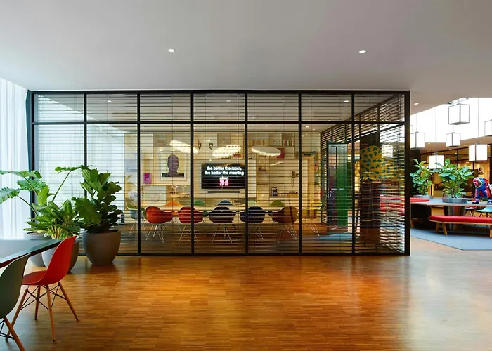 CitizenM