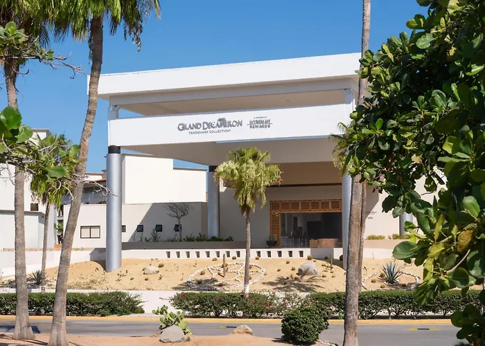 Hotels With Four Stars Grand Decameron Los Cabos, A Trademark All-Inclusive (Adults Only)