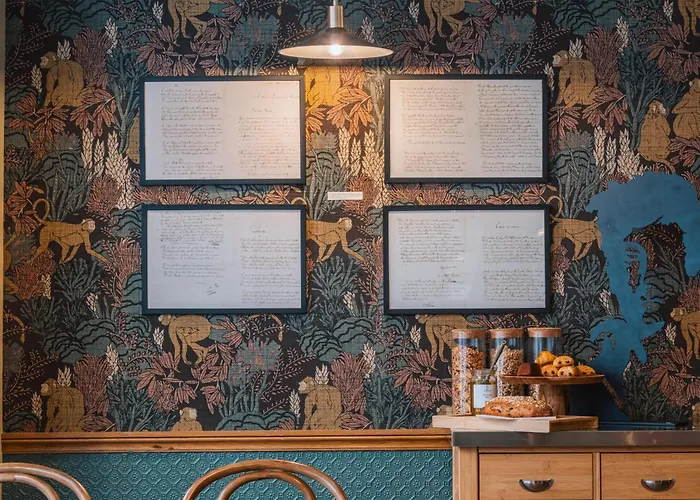 Self Catering: Best Western Hôtel Littéraire Arthur Rimbaud