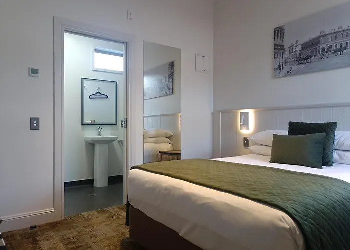 3 star hotels Grosvenor