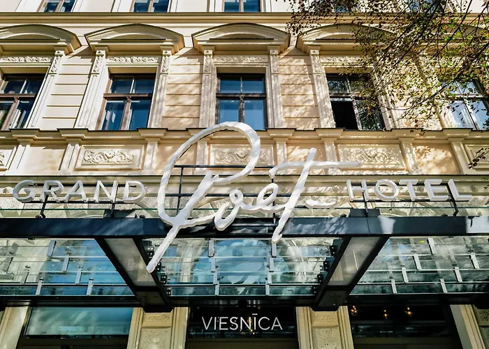 Hotel que admite mascotas: Grand Poet Hotel And Spa By Semarah