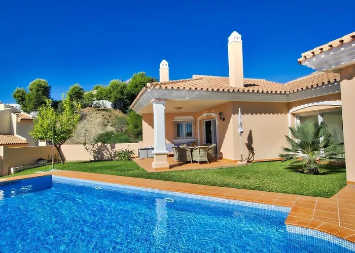  Luxurius With Private Pool