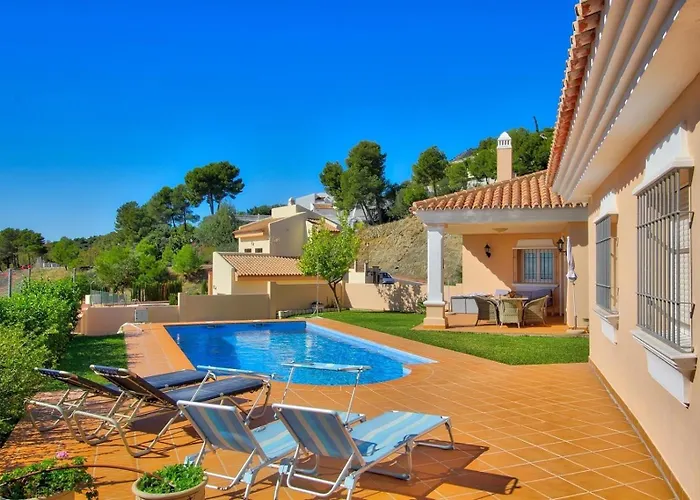  Luxurius With Private Pool