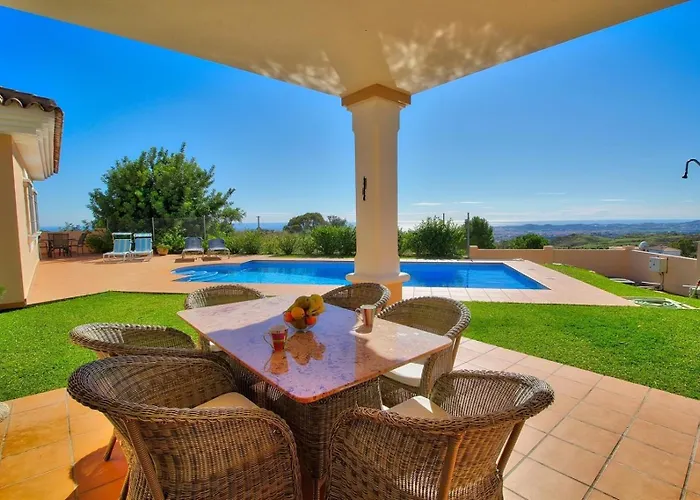  Luxurius With Private Pool
