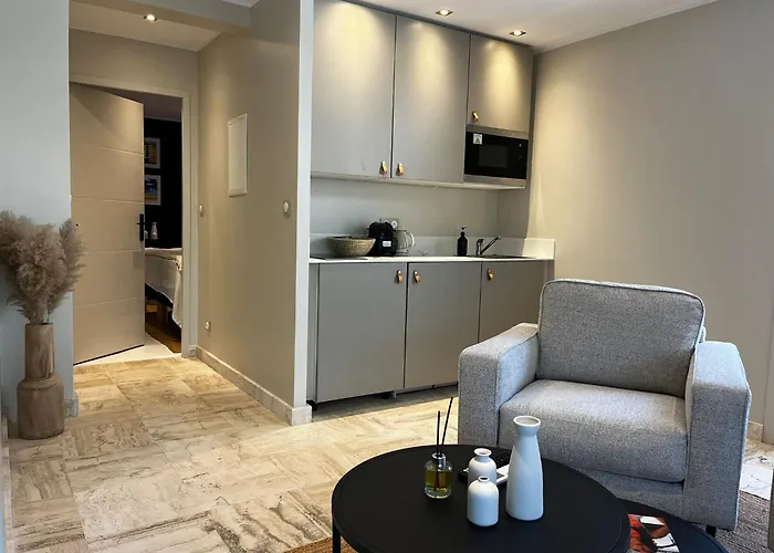 Airport Hotel: Pomme Cannelle - Luxury Suites & Spa