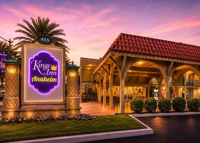 Kings Inn At The Park & Convention Center