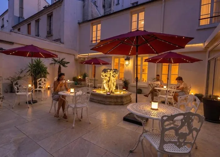 Agate Hotel