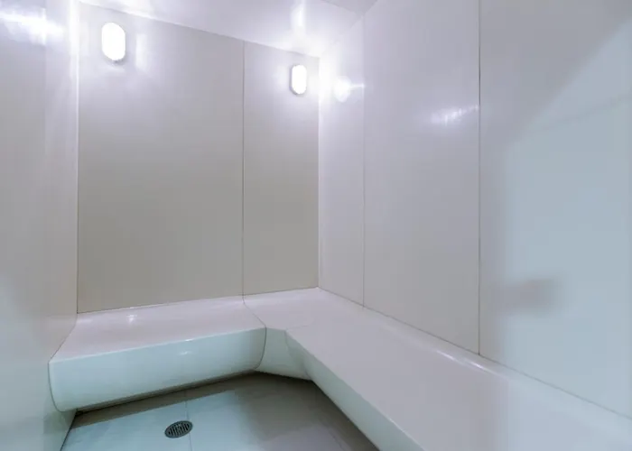 5 star hotels Cape Nidhra