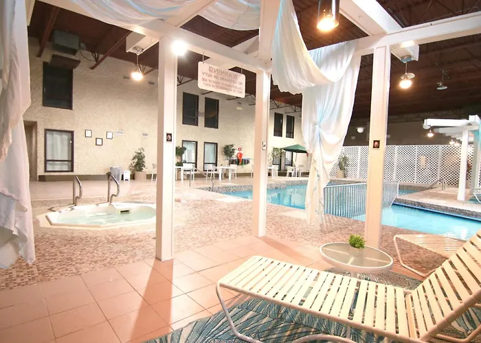 Motel: Colonial Inn