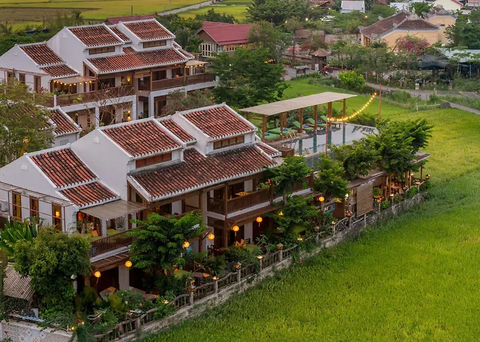 Chic - Green Retreat