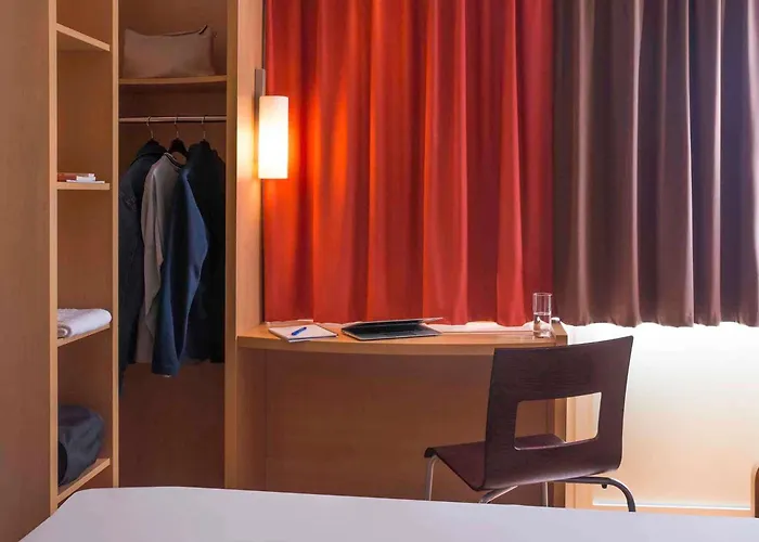 Hotel: Ibis Nantes Centre Gare Sud