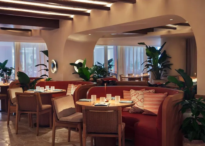 Luxury hotel only: Andaz Miami Beach, By Hyatt