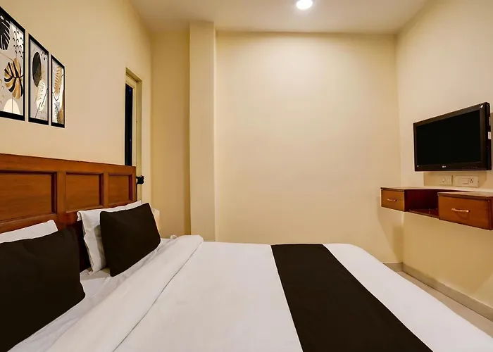 3 star hotel: Super Hotel O By Oyo Sector 45 Formerly Manyavar
