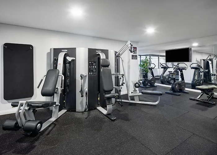 Meriton Suites North