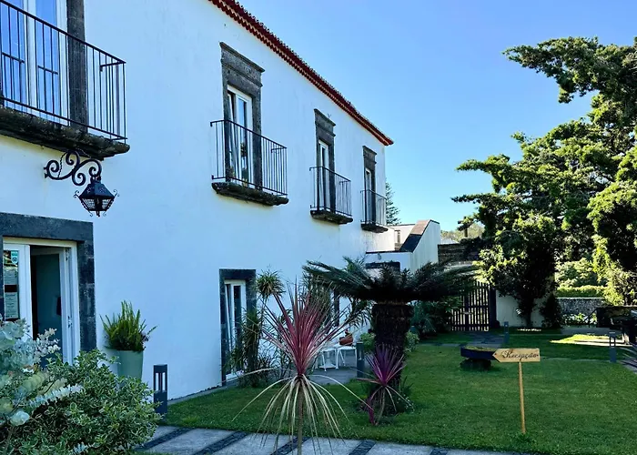  Senhora Do Carmo Charm House