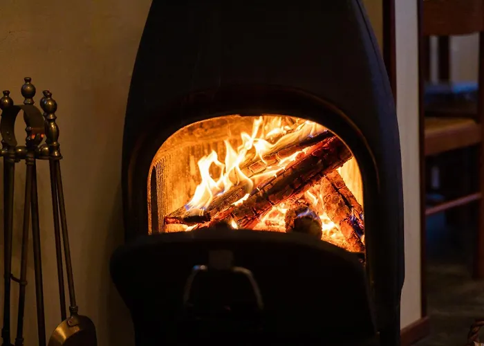 Dog friendly hotels Arnanes Country