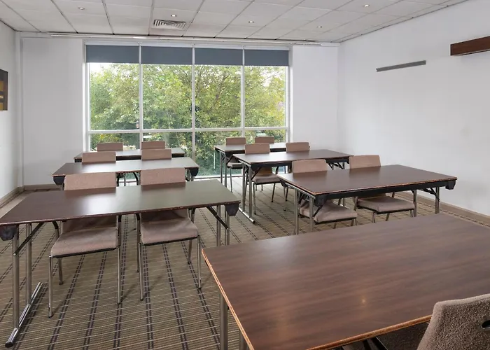 Trip to College Holiday Inn Express London Greenwich By Ihg