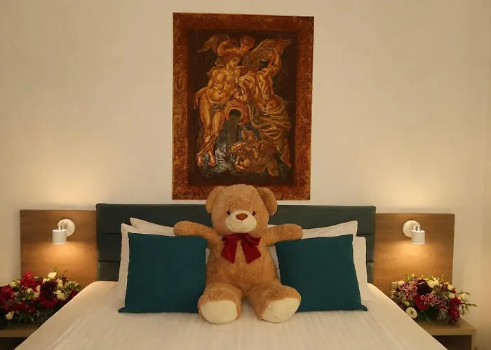 Central Plaza Hotel