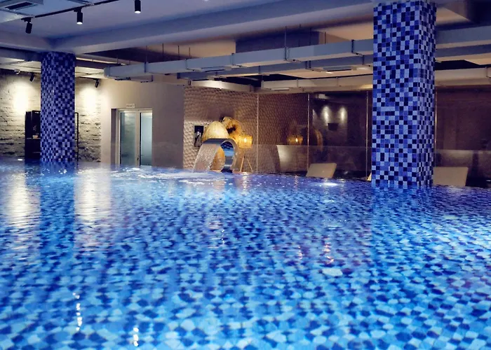  Velipoja Grand Europa , Affiliated By Melia