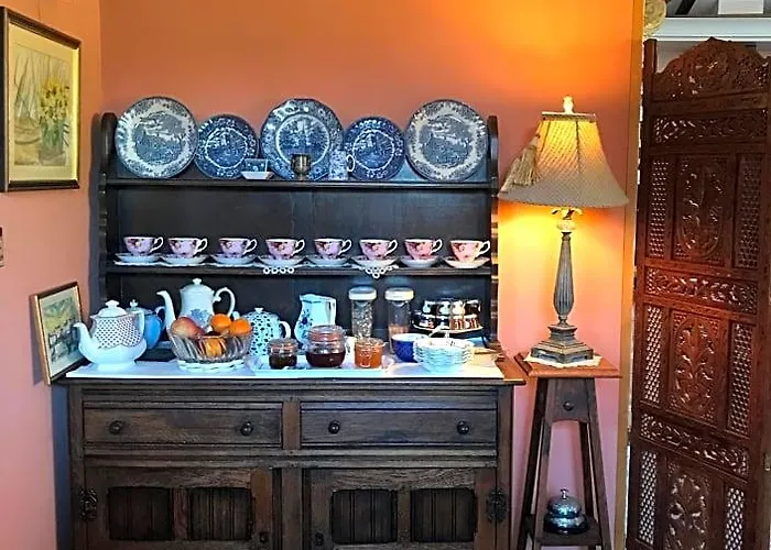 Harry'S Bed And Breakfast