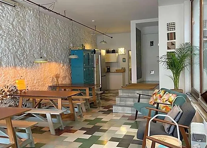  Amazigh Ensuite Rooms & Dorms With Shared Kitchen