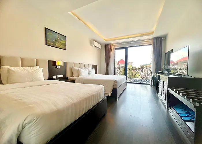 Paragon Noi Bai Hotel & Pool