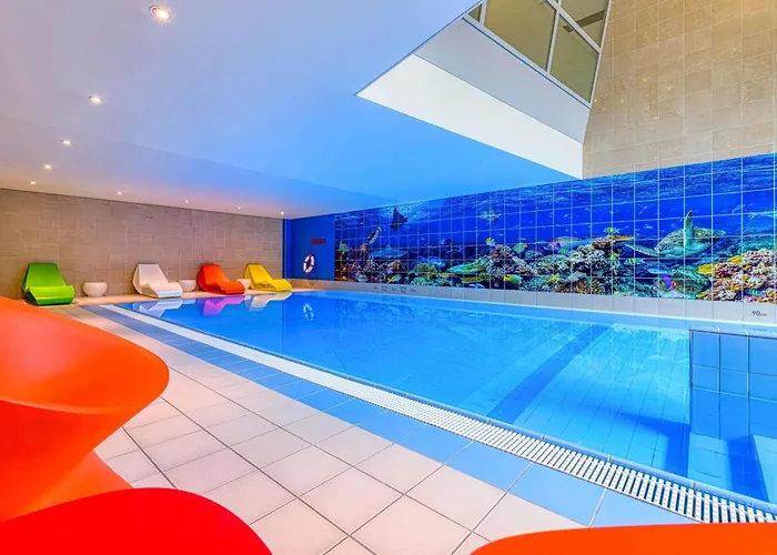 Novotel City West