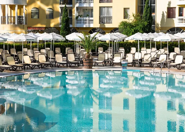 Marvel All Inclusive - Fully Renovated Free Beach Access