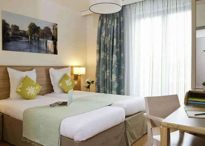 Adagio Paris