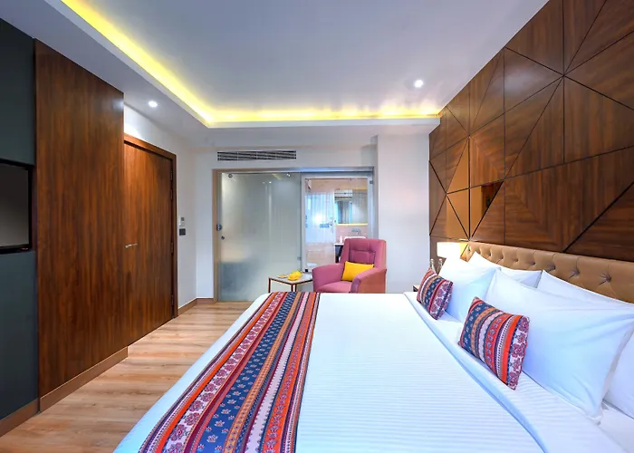 Golden Tulip Agra