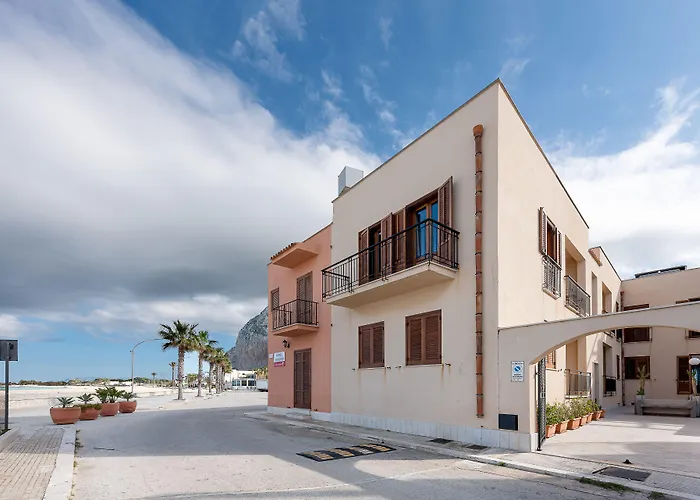 I Tre Golfi Beach Apartments
