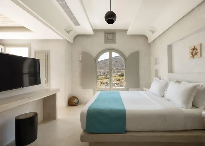 Danae Suites Santorini
