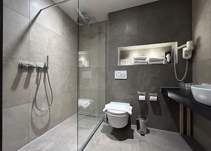 Xo Hotels Blue Tower