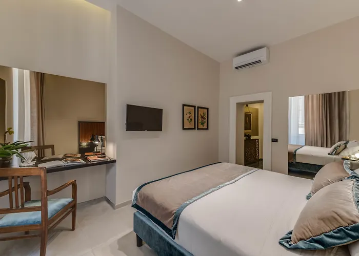 Navona Theatre Hotel