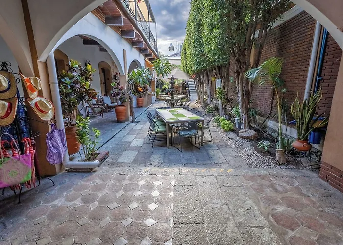 3 star hotels Las Mariposas & Studios