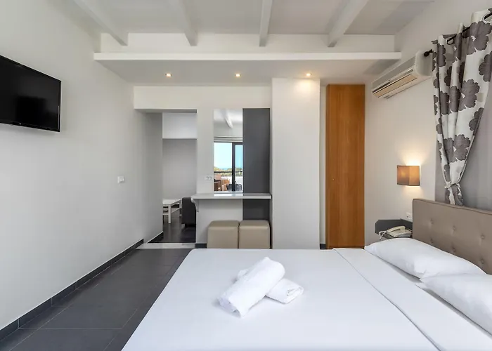 City Center Hotel