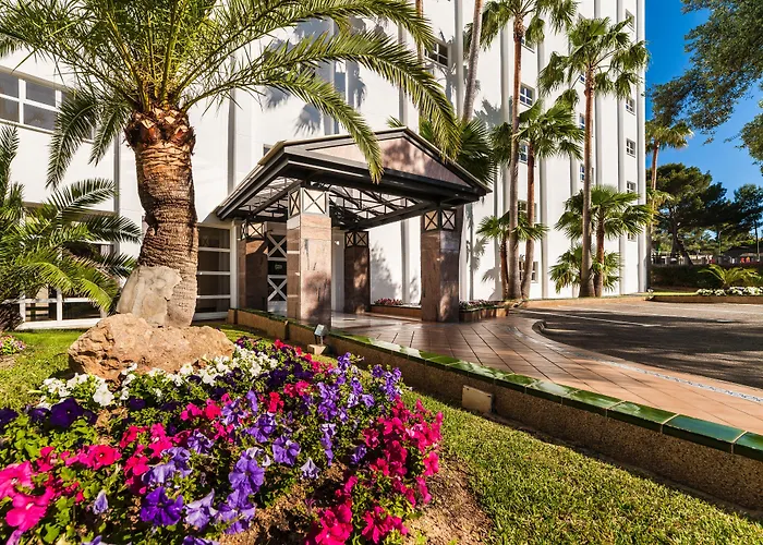  Globales Palmanova Palace (Adults Only)