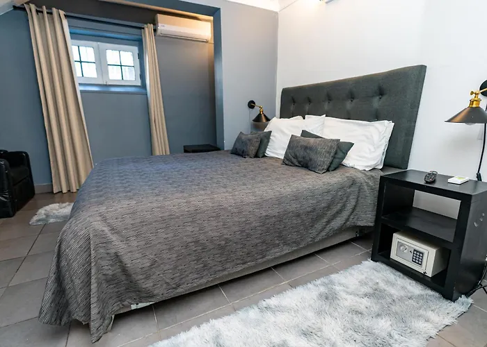 De Blasis Budget Rooms