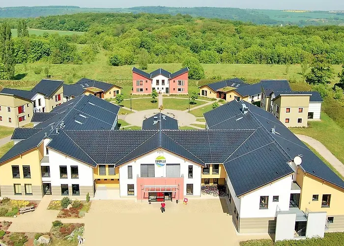 Günstiges Hotel: Euroville Jugend- und Sporthotel