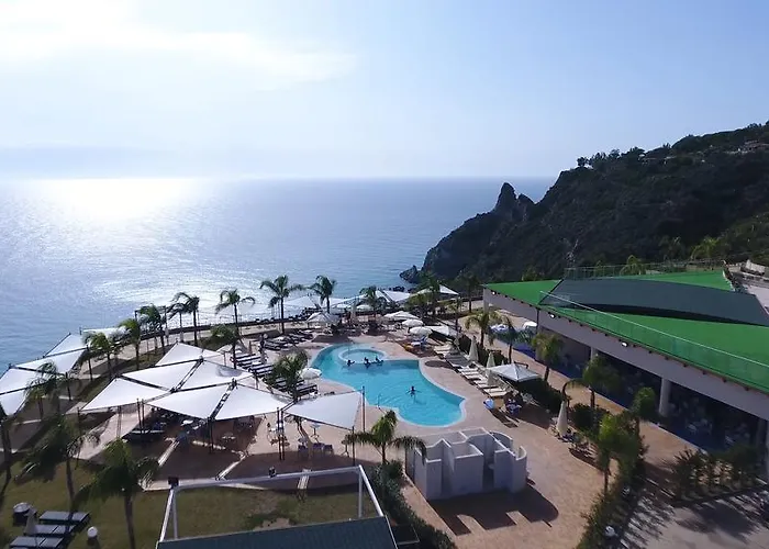 Central hotel: Blue Bay Resort