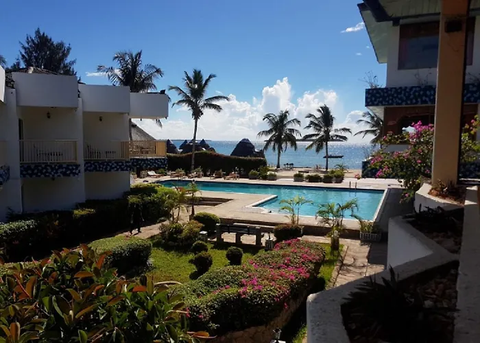 Beachcomber Hotel And Resort