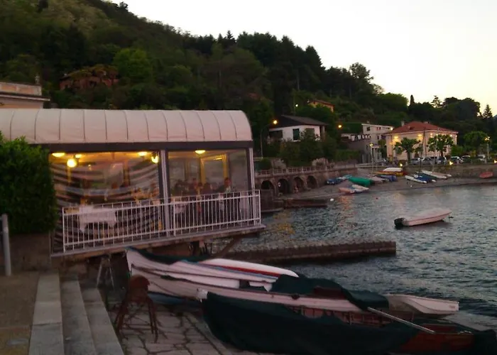 Albergo centrale: Lago Maggiore