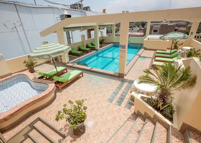 Perros hoteles San Andres ***