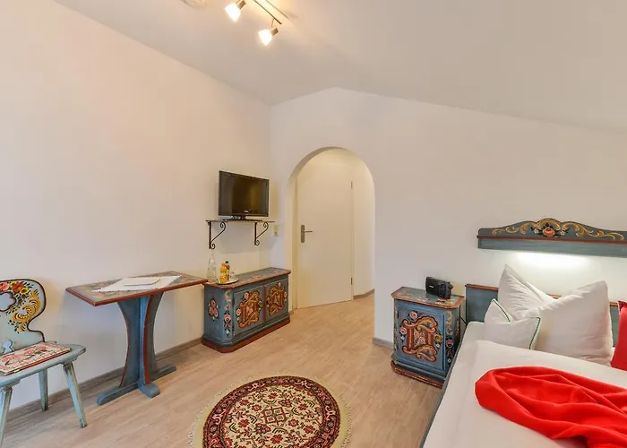 Ferienhotel Hahn Garni