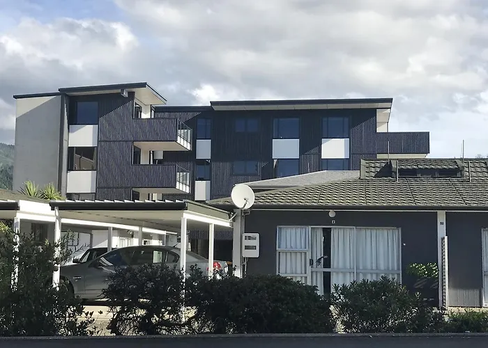 Riverwalk Apartments - 3 Bedrooms